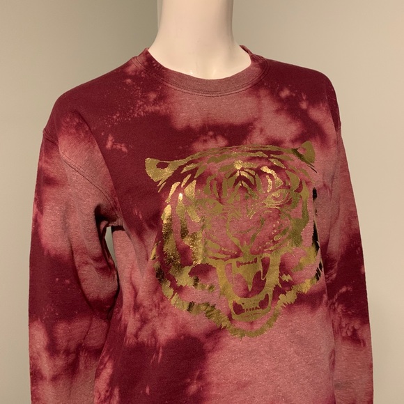 Gorgeous Tie Dye Crew With Gold Foil Tiger - Picture 2 of 4